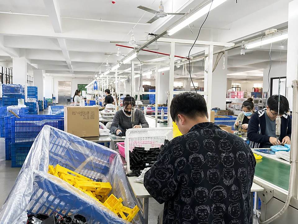 Kidumio educational toy assembly and packing line